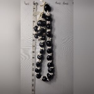 Necklace and bracelet set